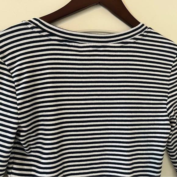 Banana Republic Navy & White Striped Cotton Spandex Top Size Medium - Picture 3 of 12
